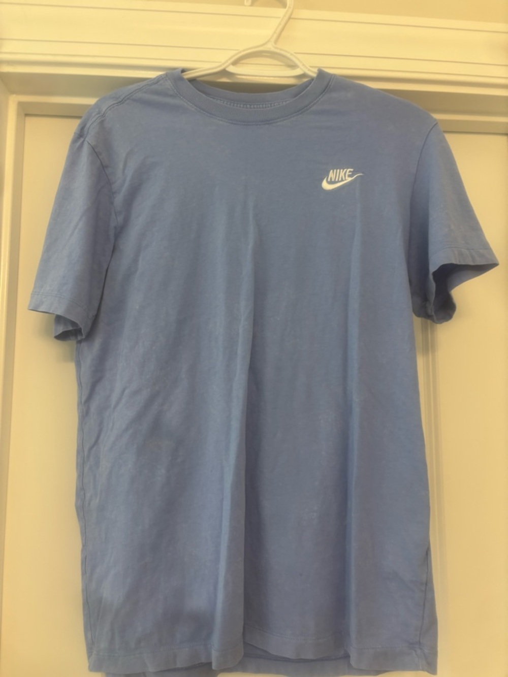 Nike Men's Light Blue Logo T-Shirt-Small
